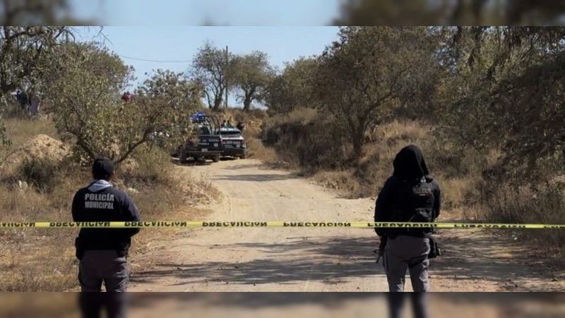Muerte en una brecha: riña termina en homicidio a balazos en Aquila, Michoacán 