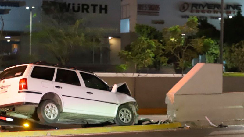 Accidente en Paseo 5 de Febrero en Querétaro capital, cobró la vida de una persona  