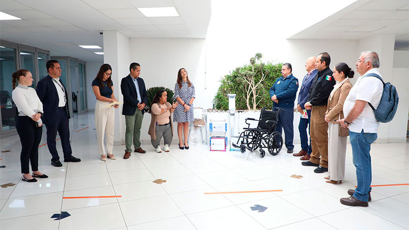 Con entrega de kit para atención incluyente, la FGE de Michoacán fortalece accesibilidad institucional 