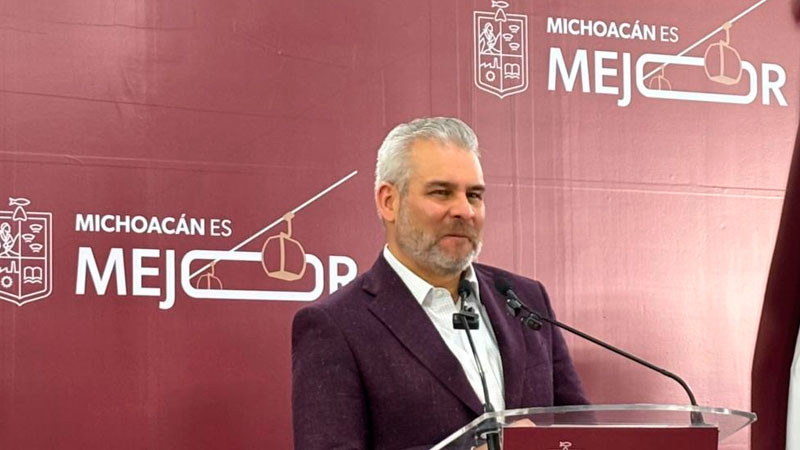 Gobernador presenta “D4TA”, programa de internet gratuito a estudiantes de Michoacán 