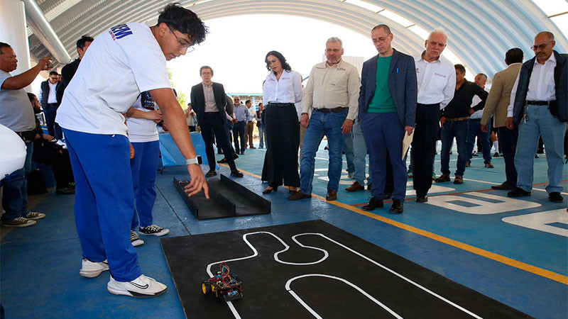 Estudiantes del Cobaem presentan a Bedolla proyecto de inteligencia artificial 