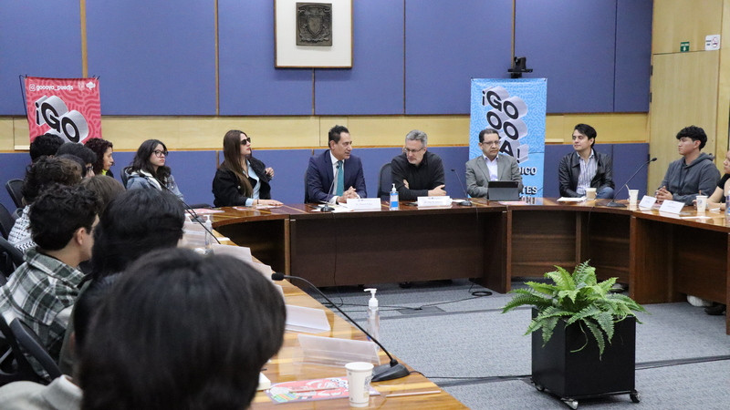 Dr. Manuel Palma, titular de la SPAMSU, dialoga en Rectoría sobre el bienestar emocional y la cultura de paz con colaboradores de “¡Goooya!: el periódico de los estudiantes de la UNAM”  