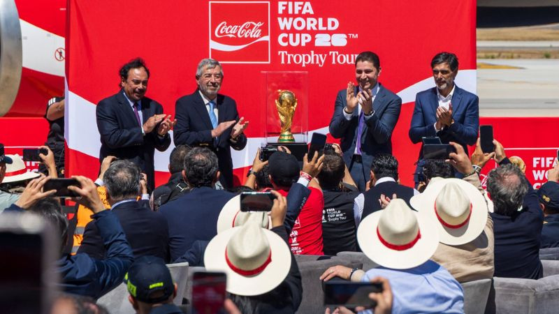 Arriba al AIFA el trofeo del Mundial 2026; inicia gira por el país 