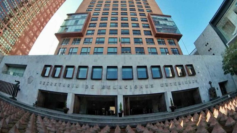 SRE llama a mexicanos a evitar viajes a Irán e Israel ante situación en Medio Oriente 