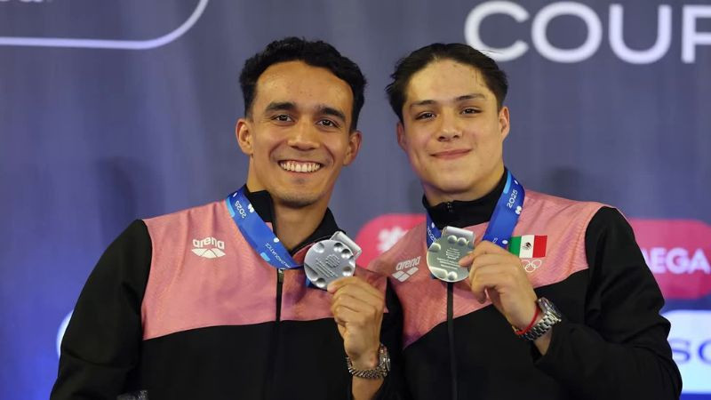 México gana medalla de plata en clavados sincronizados en la Copa del Mundo de Montreal 