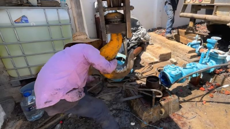 Atienden falla eléctrica en Pozo 3 para restablecer servicio de agua potable en Quiroga 