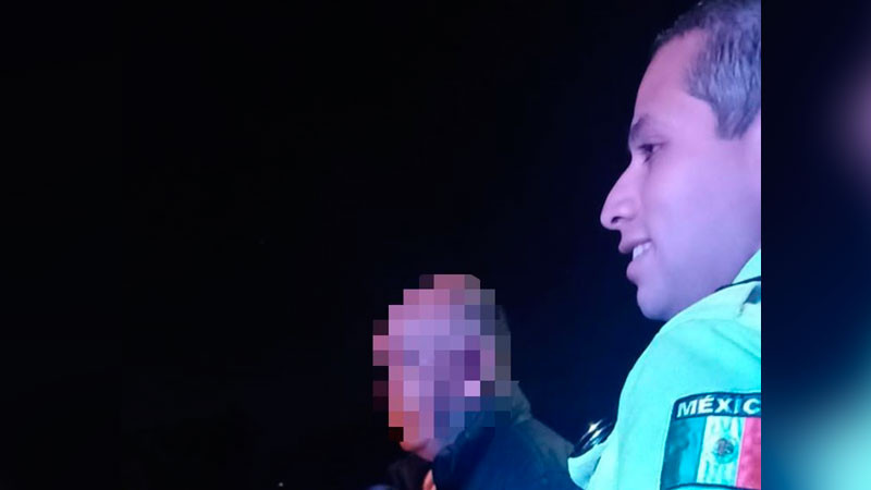 Agentes de la Policía Morelia auxilian a joven en crisis depresiva 