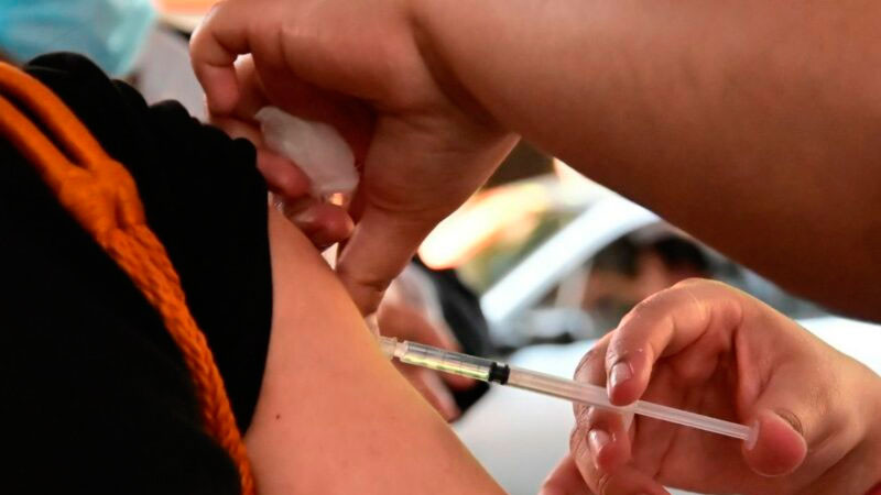 En menos de un mes aplican 9 millones de vacunas contra el sarampión en México 