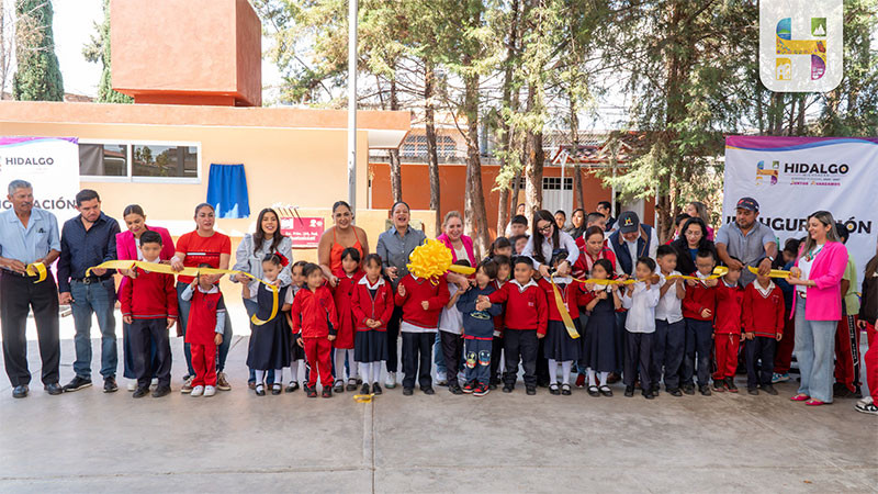 Beneficia Jeovana Alcántar con un módulo de sanitarios a la Escuela Primaria Quetzalcoatl de la colonia Francisco Villa Segunda etapa de Ciudad Hidalgo, Michoacán  