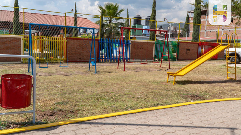 Entrega Jeovana Alcántar dos obras en la colonia Francisco Villa de Ciudad Hidalgo, Michoacán  