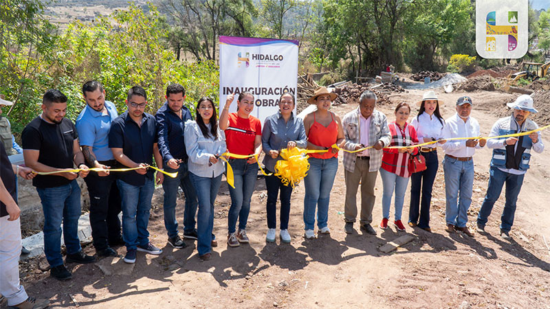 Inaugura Jeovana Alcántar dos obras en el Boulevard Adrián Peña Soto de Ciudad Hidalgo, Michoacán  