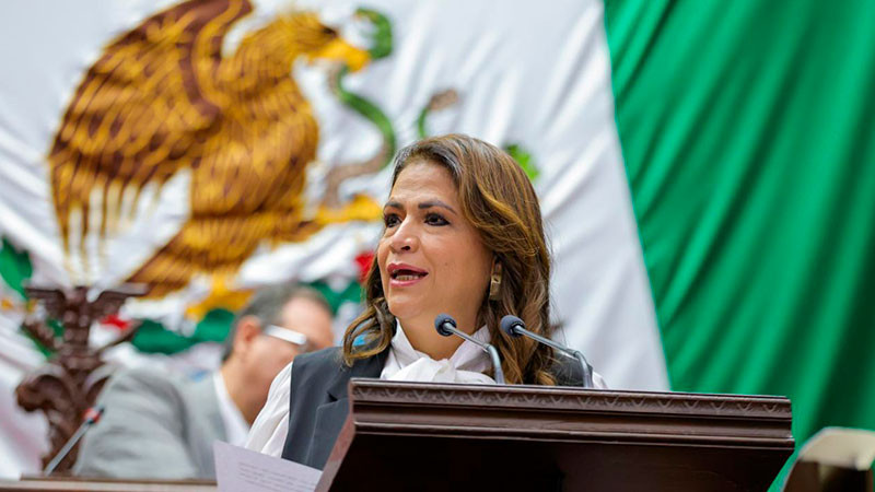 Fabiola Alanís: debemos garantizar transporte público seguro para las mujeres en Michoacán 