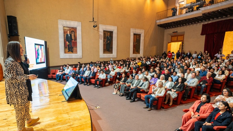 Que nadie apague su voz, convoca la doctora Nuria Varela a estudiantes de la UMSNH 