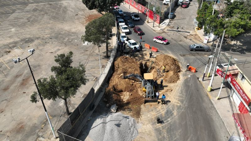 Reparan tubería tras socavón en la alcaldía de Coyoacán 