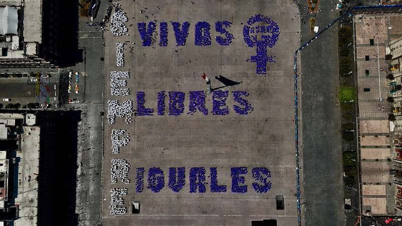 En el 8M no se regalan flores, se lucha por los derechos de las mujeres 