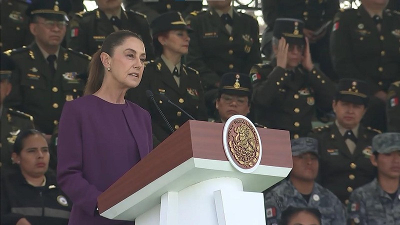 "México se siente orgullosa de ustedes, su esfuerzo no pasa desapercibido": Sheinbaum encabeza evento del Día Internacional de la Mujer 
