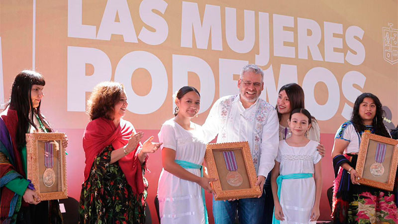 Mujeres conducen el rumbo de Michoacán y de México: Bedolla entrega la Presea Eréndira 2026 