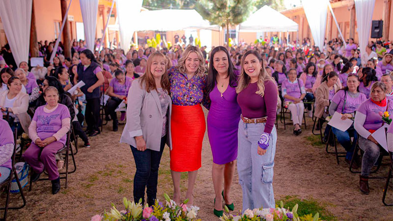 Más de 600 mujeres participan en el encuentro “Mujeres Unidas 8M” con Dayana Pérez en Salvador Escalante 