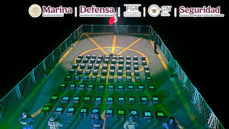 Aseguran cerca de dos toneladas de presunto estupefaciente en operativo marítimo frente a Acapulco 