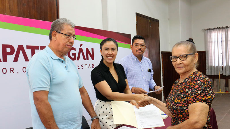 Gobierno de Apatzingán que encabeza Fanny Arreola avanza en las concesiones de agua a productores 