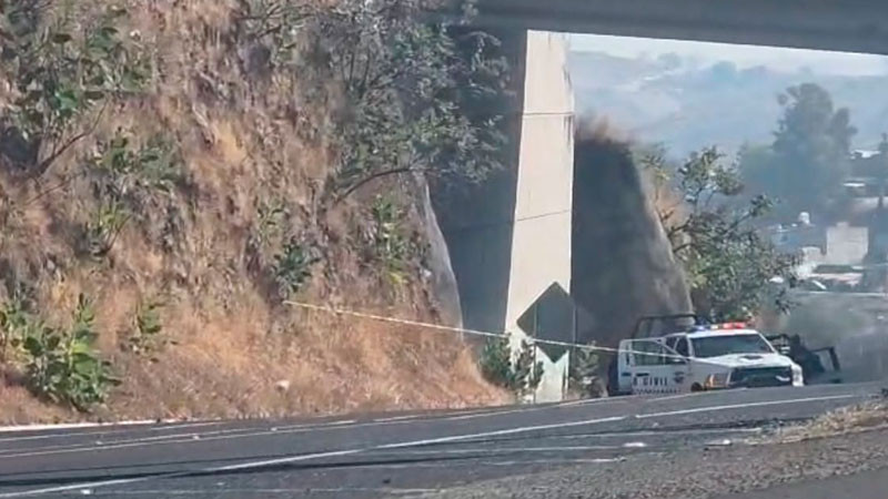 Hallan a persona sin vida en la Morelia-Aeropuerto; habría caído de un puente 