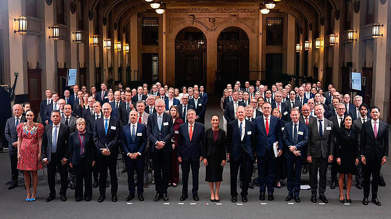 Presidenta Claudia Sheinbaum recibe a más de 100 directores y directoras ejecutivos de empresas nórdicas en Palacio Nacional 