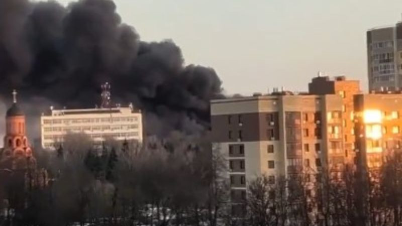 Ataque ucraniano en Briansk impacta planta de microelectrónica; reportan seis personas sin vida 