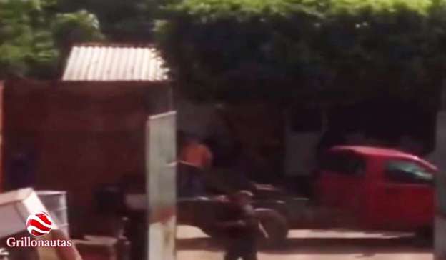 (VIDEO) Denuncian que mando de la Fuerza Rural de Aguililla, levanta a autodefensas legítimos de Michoacán 