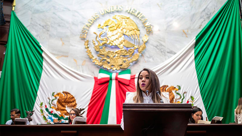 Michoacán podría ser pionero en regular la Inteligencia Artificial, propone iniciativa la diputada Xóchitl Ruiz 