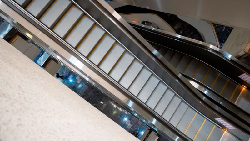 Hombre pierde la vida tras sufrir caída en en el Metro de la CDMX; le habría explotado el celular  