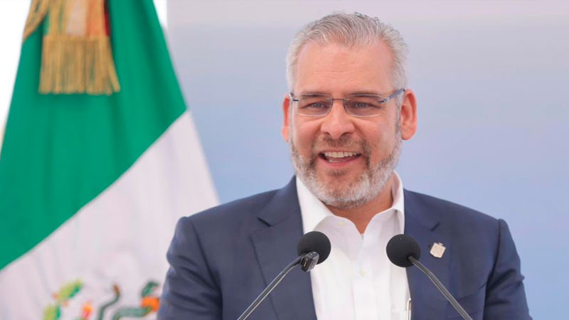 Cuentas claras en educación; transparencia y finanzas sanas dan a Michoacán calificación histórica: Bedolla  