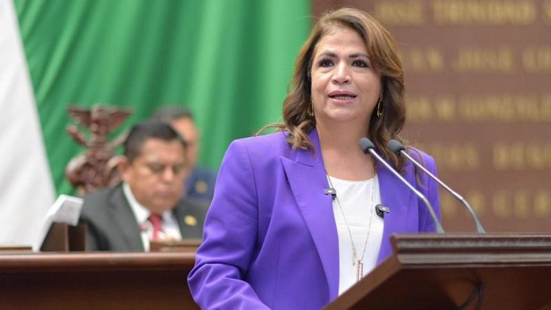 Propone Fabiola Alanís representación de migrantes en el Congreso de Michoacán 
