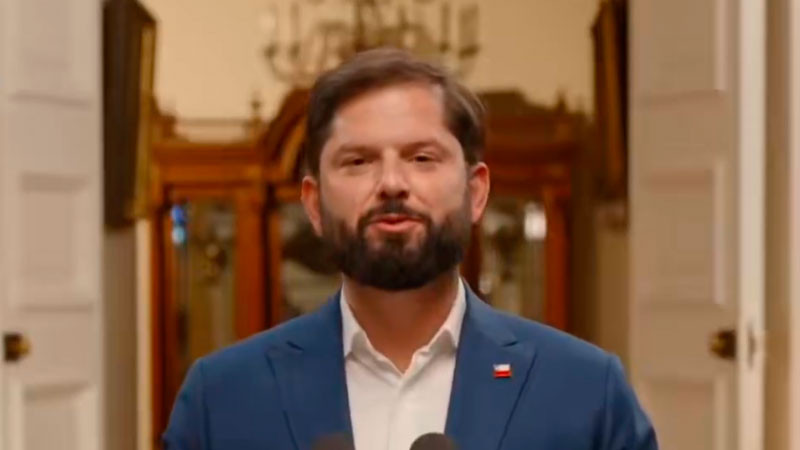 Boric da su último mensaje como presidente de Chile: "los medios deben incomodar al poder, a mí me incomodaron más de una vez" 