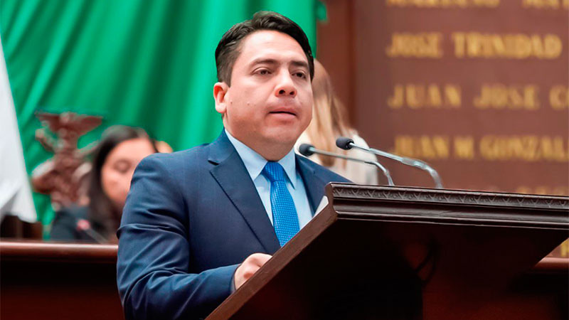 Diputado Iván Vera propone programa estatal de incubadoras para fortalecer el emprendimiento en Michoacán 