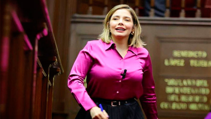 Diputada Brissa Arroyo abre puertas del Congreso a las Juventudes 