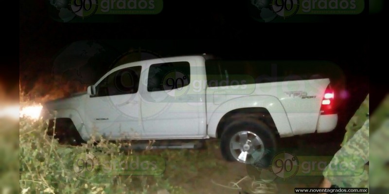 En operativos, SSP Michoacán detiene a nueve y asegura 15 vehículos, armas y droga - Foto 0 