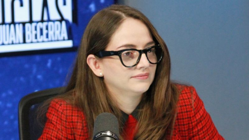 Tania Larios abandona mesa de debate en un programa de radio tras acusar a Manuel Pedrero de agresiones y violencia política de género  