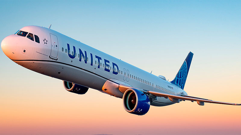 Detienen tráfico en los aeropuertos de Washington, ante un mal olor en el centro de control  