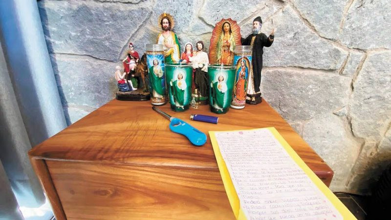 Entre piñatas, peregrinaciones, misas y ayudas médicas: con gastos millonarios buscaba El Mencho respaldo en comunidades 