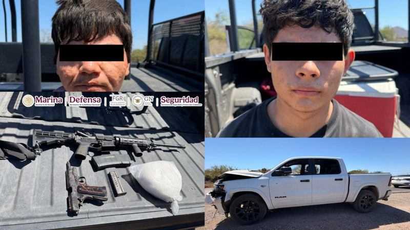 Persecución en Sinaloa deja dos jovenes detenidos con armas y estupefacientes 
