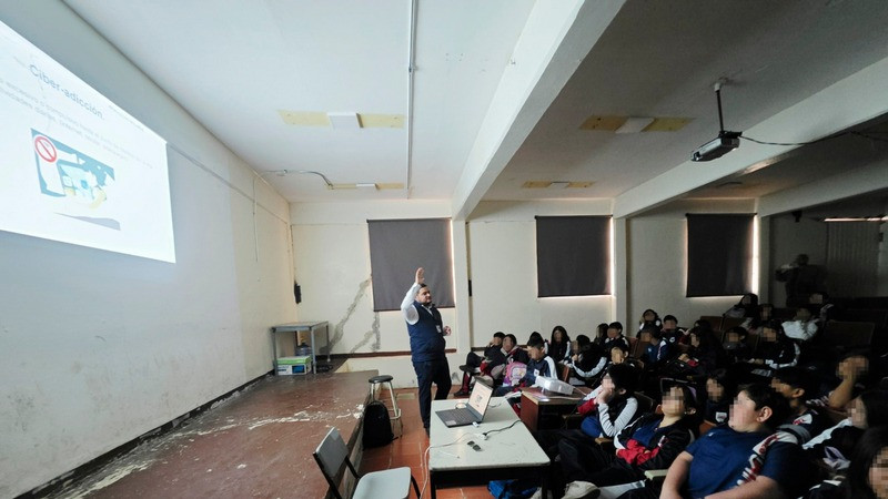 FGE Michoacán capacita sobre cultura de protección de datos personales a estudiantes de Morelia, Michoacán  