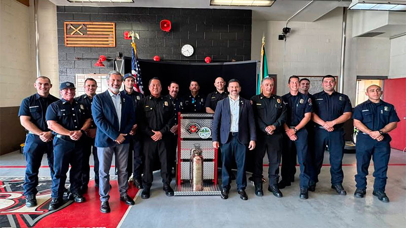 Donaciones a Bomberos de Morelia abonan a su fortalecimiento: Yankel Benítez 