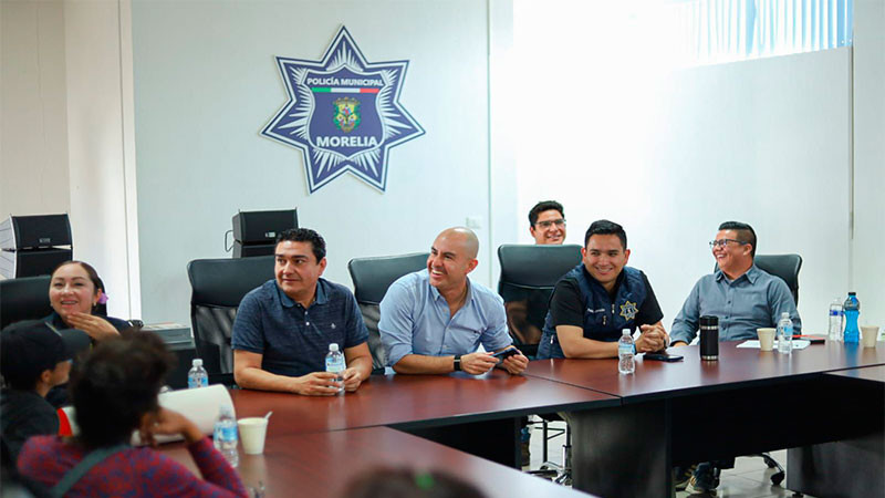 Atiende Adolfo Torres a colonos de Ciudad Jardín y La Esperanza 