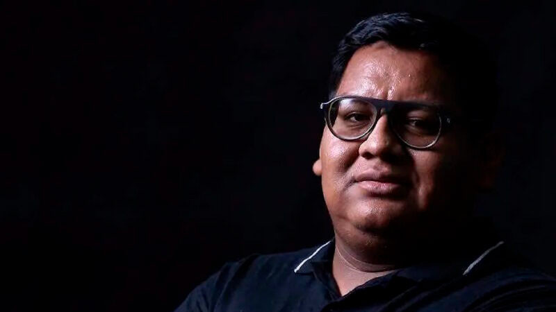 Atacan a tiros al periodista Óscar Merino en Oaxaca; recibe disparo en la cara  