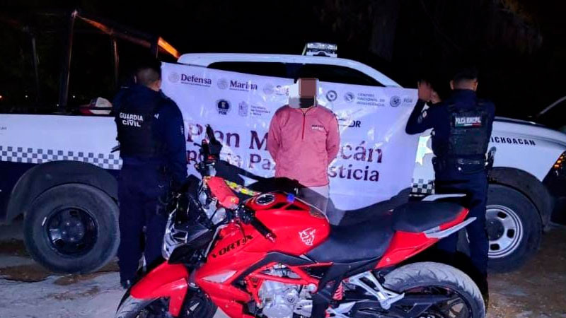 En Zitácuaro, Michoacán detienen a un hombre con 70 dosis de sustancias ilícitas 