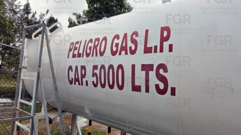 Asegura FGR más de 8 mil litros de gas LP en cateo a estaciones en Tabasco 