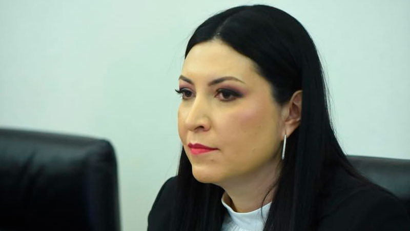 Gobernadora de Banxico alerta rezago en igualdad de género en la banca 