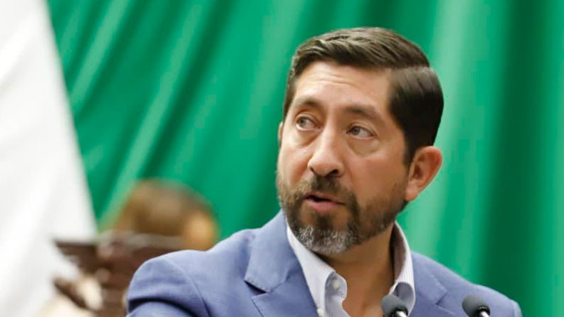 Aprueba el Congreso de Michoacán reforma integral en salud mental; reconocen a médicos internos y residentes como población prioritaria: Abraham Espinoza Villa 