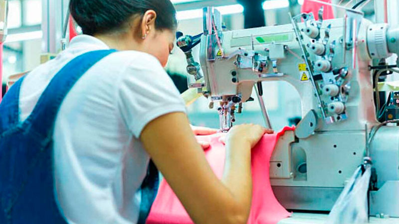 Aranceles a productos asiáticos frenan desplome de industria textil en México, afirma Canaintex 