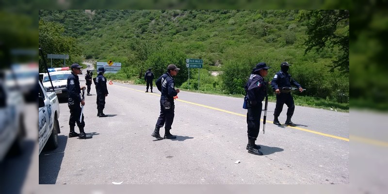 5 policías de Aquila, Michoacán, son secuestrados por presuntos marinos; estarían en manos delincuentes 